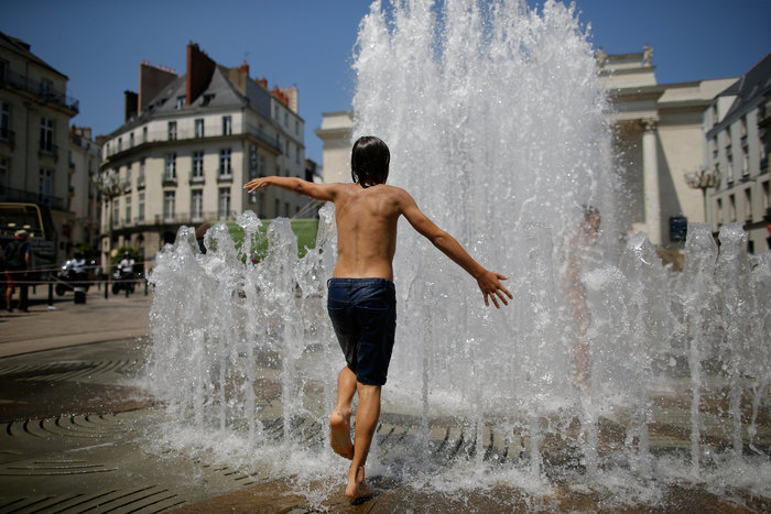 Καύσωνας στην Ευρώπη: Η πιο ζεστή ημέρα από το 1945 στην Γαλλία