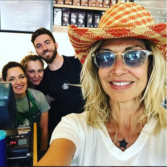 Το νέο look της Αννας Βίσση και η αδυναμία της στα lingerie top [Εικόνες] - εικόνα 9