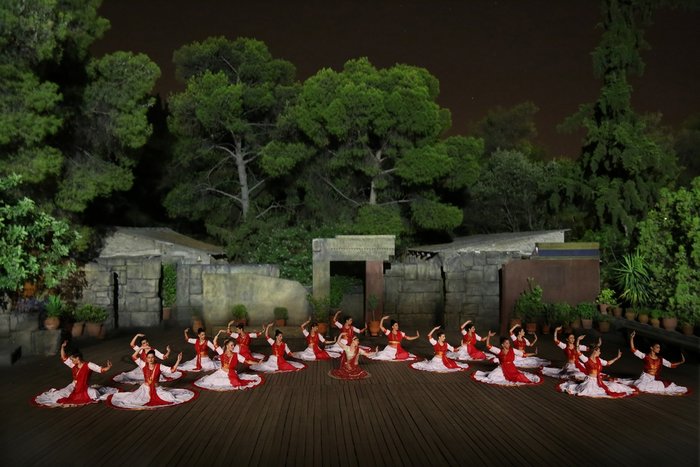 Φεστιβάλ Bollywood: Μουσική, θέατρο, χορός, ενδύματα & γεύσεις ανατολής - εικόνα 2