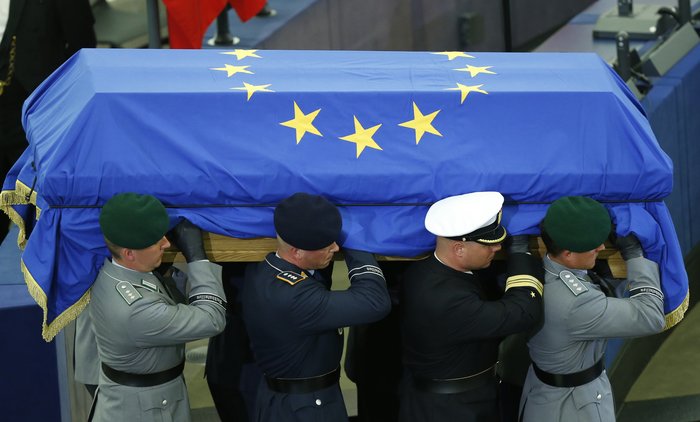 Σύσσωμη η Ευρώπη αποχαιρετά τον Χέλμουτ Κολ - εικόνα 6