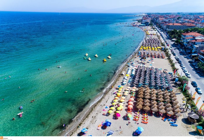 Γεμάτες οι παραλίες της Κατερίνης