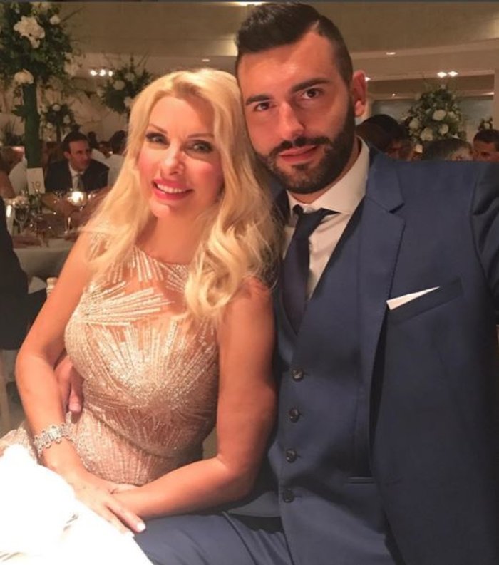 Γάμος Ρουβά - Ζυγούλη: Τι φόρεσαν οι καλεσμένες τους - Ολες οι εμφανίσεις - εικόνα 28