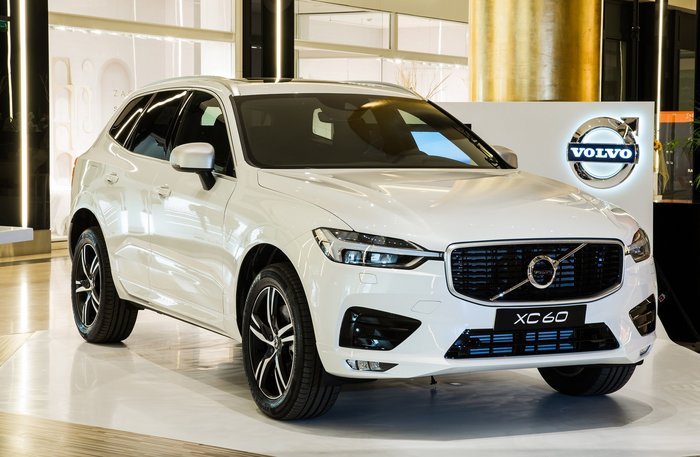 Το νέο Volvo XC60 έφτασε στην Ελλάδα με τιμές από 53.490 ευρώ