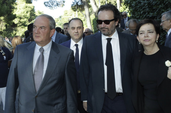 Ποιοι αποχαιρέτησαν τον Μίνωα Κυριακού (φωτό) - εικόνα 4