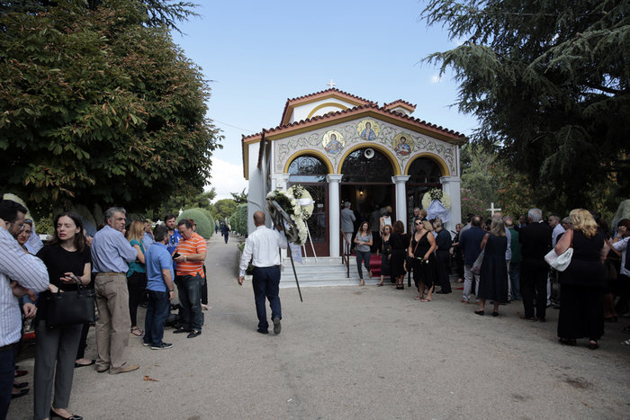 Το τελευταίο «αντίο» στον μεγάλο συγγραφέα Κώστα Μουρσελά