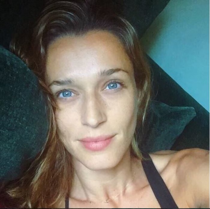 Η selfie της Κάτιας Ζυγούλη στο κρεβάτι μας αφήνει άφωνους