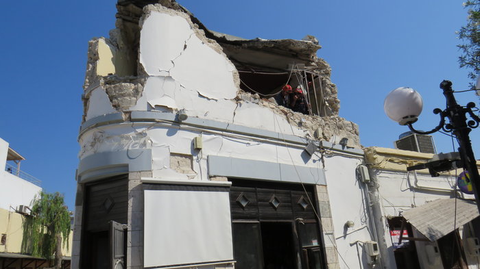 Κως: Το πρώτο βίντεο από το εσωτερικό του bar που κατέρρευσε - εικόνα 4