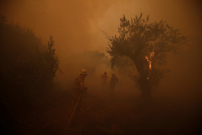 Σφοδρές δασικές πυρκαγιές στην Πορτογαλία - Επείγουσα εκκένωση 10 χωριών