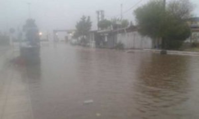 Ποτάμια οι δρόμοι  στην Κυλλήνη από την ξαφνική βροχή Φωτό - εικόνα 3