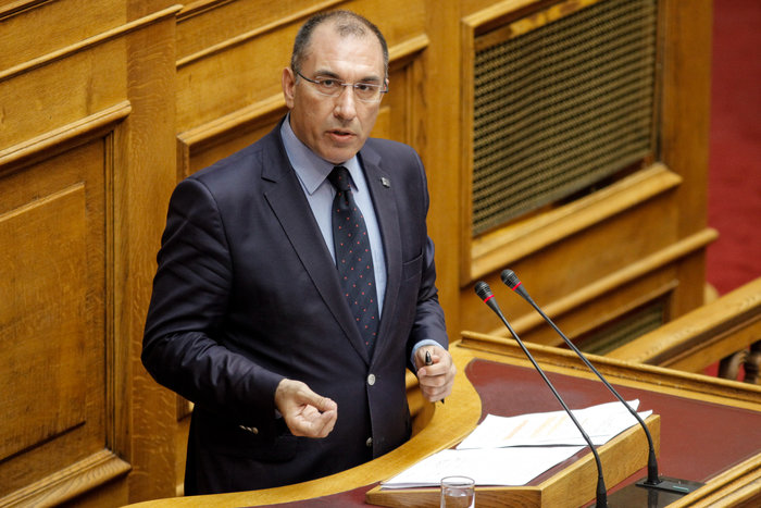 Κόντρα Ξυδάκη-Κουντουρά για τις αποσπάσεις στα γραφεία εξωτερικού του ΕΟΤ