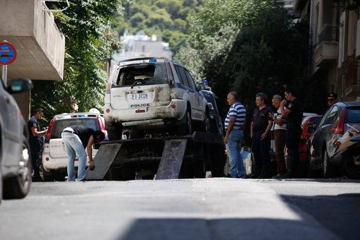 Η 8η επίσκεψη κουκουλοφόρων με μολότοφ στον Φλαμπουράρη - εικόνα 2