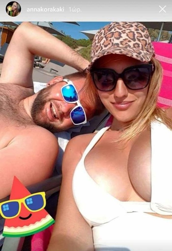 Το μαγιό της Αννας Κορακάκη και το εντυπωσιακό μπούστο της [εικόνες]