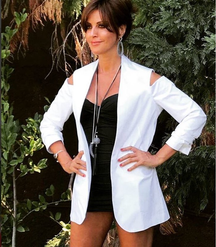 Η Αλεξάνδρα Παλαιολόγου γιορτάζει με σικ και σέξι διάθεση [φωτο] - εικόνα 5