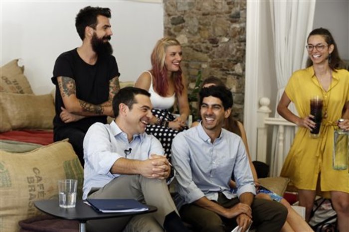 Και προσλήψεις στο Δημόσιο και «φλερτ» με τον ιδιωτικό τομέα - εικόνα 2