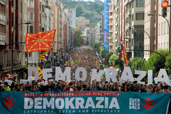 Νέα πορεία στη Μαδρίτη για το δημοψήφισμα στην Καταλονία