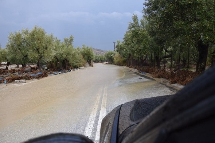Σε κατάσταση έκτακτης ανάγκης η Σαμοθράκη μετά τη θεομηνία [ΒΙΝΤΕΟ&ΕΙΚΟΝΕΣ] - εικόνα 5
