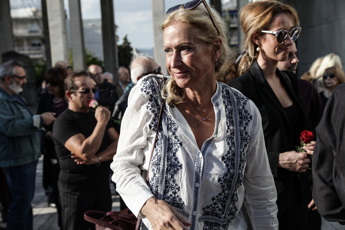 Η Αννα Νταλάρα
