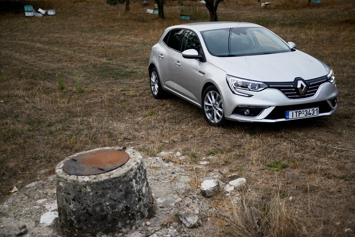 Το Renault Megane 1.2 TCE πάει στην Ηπειρο και ξεδιπλώνει τον χαρακτήρα του - εικόνα 8