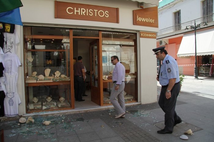 Αποφυλακίστηκε με το νόμο Παρασκευόπουλου επικίνδυνος ληστής με καλάσνικοφ - εικόνα 2