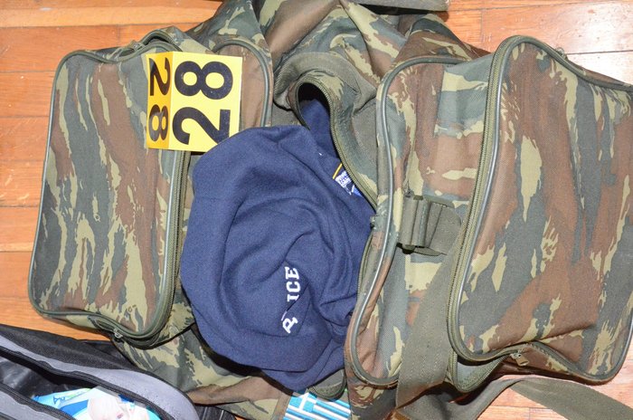 Τι βρήκε η ΕΛΑΣ στο διαμέρισμα των δολοφόνων του Ζαφειρόπουλου [ΦΩΤΟ] - εικόνα 4