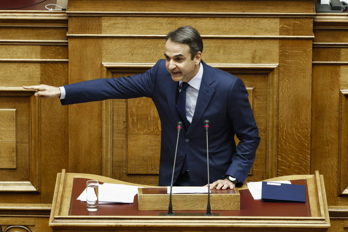 Σκληρή κόντρα Τσίπρα - Μητσοτάκη στη Βουλή με προσωπικές επιθέσεις - εικόνα 3