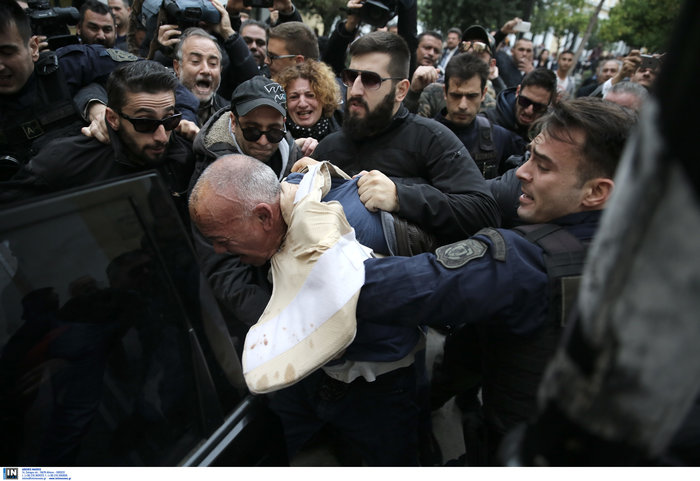 Αγριο ξύλο στον δολοφόνο της Δώρας στα δικαστήρια [ΕΙΚΟΝΕΣ] - εικόνα 2
