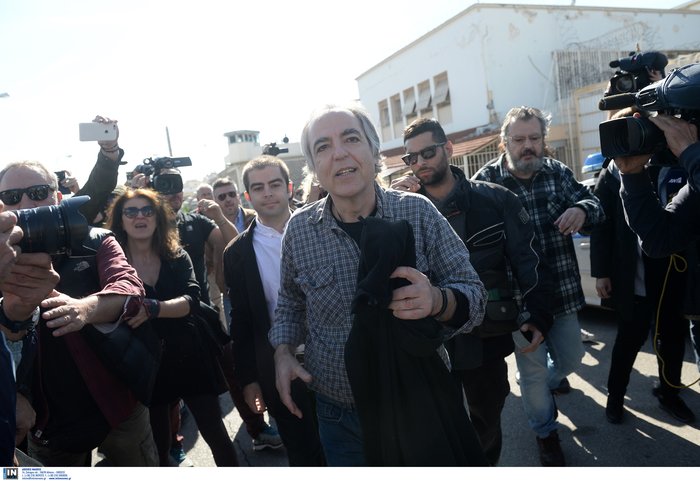 Θύελλα εντός και εκτός συνόρων για την άδεια στον Κουφοντίνα