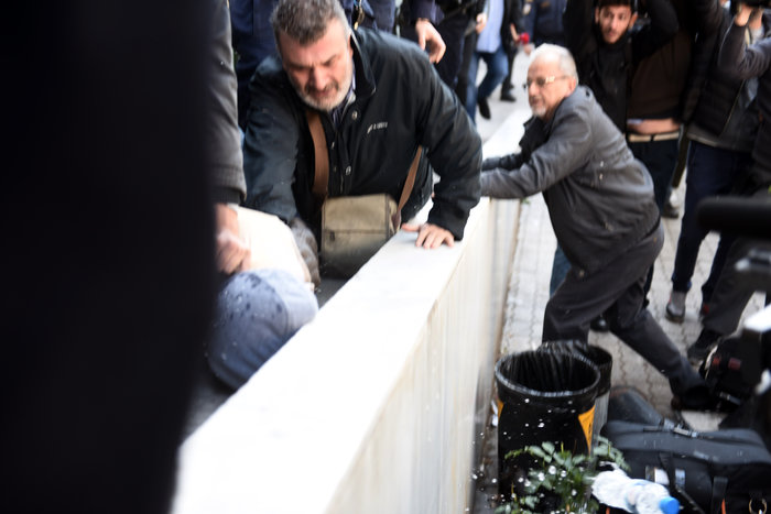 Δολοφόνος της Δώρας: «Μόνη της έπεσε πάνω στο μαχαίρι μου» - εικόνα 9