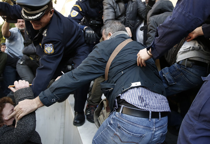 Δολοφόνος της Δώρας: «Μόνη της έπεσε πάνω στο μαχαίρι μου» - εικόνα 13