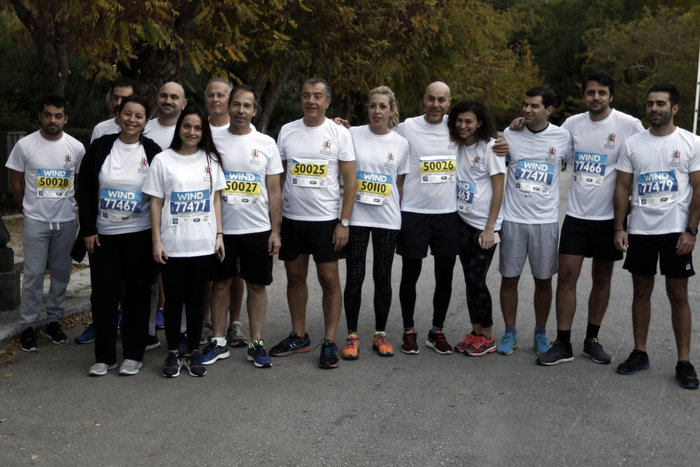 Ο Σταύρος Θεοδωράκης τρέχει... Μαραθώνιο [Εικόνες]
