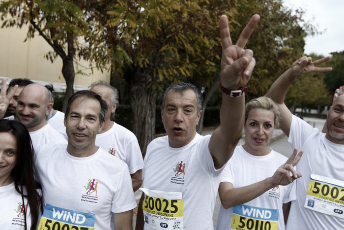 Ο Σταύρος Θεοδωράκης τρέχει... Μαραθώνιο [Εικόνες] - εικόνα 5