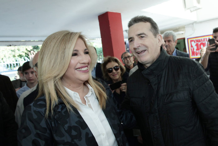 Στην Καλλιθέα ψήφισε η Φώφη: Η συμμετοχή, μήνυμα αντίδρασης - εικόνα 2