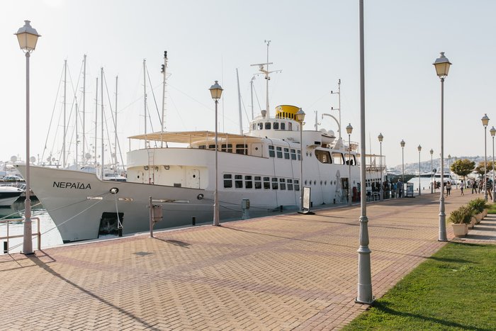 Η Νεράιδα στη Μαρίνα Φλοίσβου