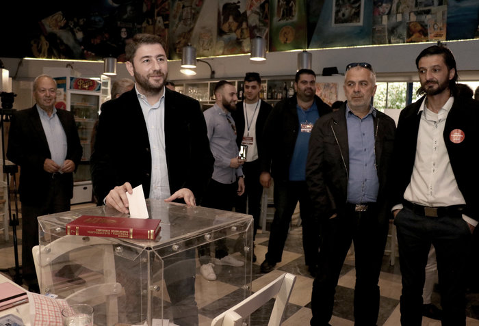 Κεντροαριστερά: Εκλεισαν οι κάλπες, στις 155.000 η συμμετοχή - εικόνα 5