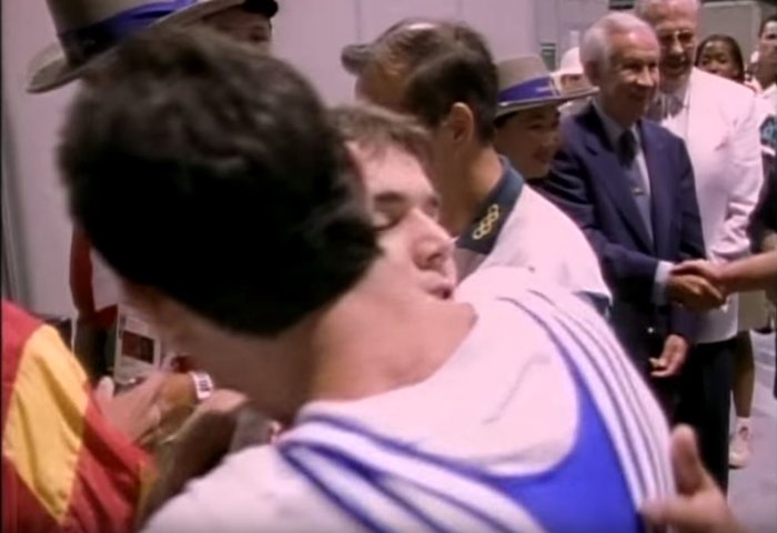 Κηδεία Σουλεϊμάνογλου: Ο Λεωνίδης υποκλίθηκε στον φίλο και αντίπαλό του - εικόνα 2