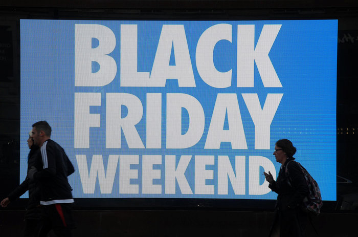 Παγκόσμια φρενίτιδα για την Βlack Friday