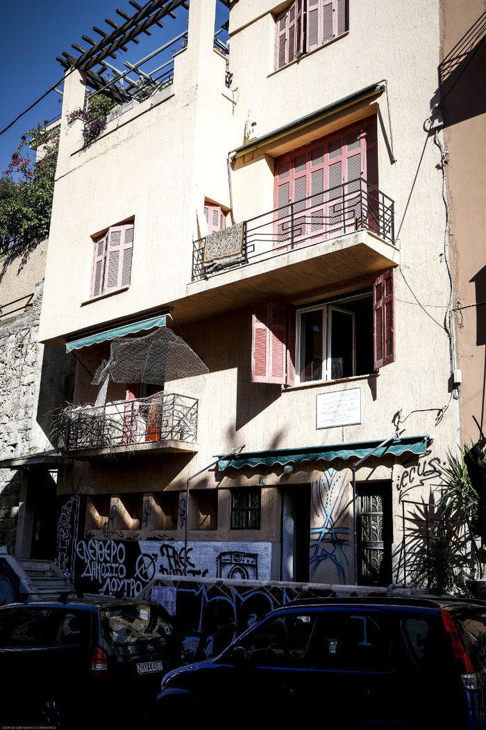 Τέσσερις συλλήψεις για την κατάληψη κτιρίου στα Εξάρχεια - εικόνα 3