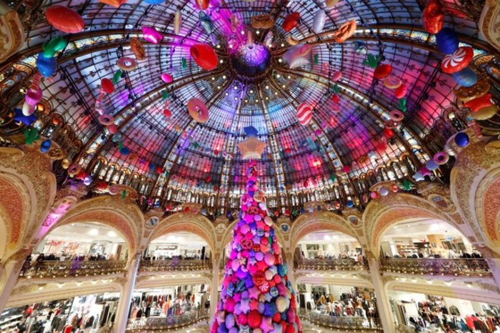 Χριστουγεννιάτικα στιγμιότυπα από τον κόσμο ένα μήνα πριν - Εικόνες - εικόνα 10