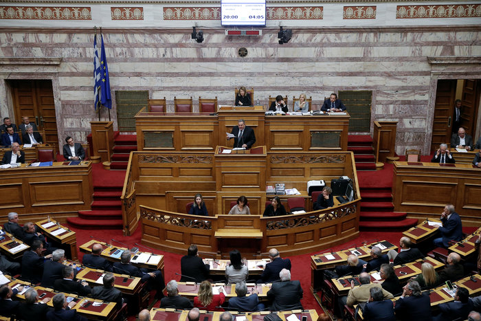 «Μια από τα ίδια» με πόλωση και αλληλοκατηγορίες στη Βουλή - εικόνα 3