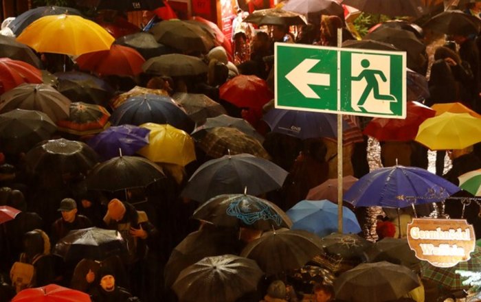 Xριστουγεννιάτικη αγορά Βερολίνου: Πρέτσελ, ζεστό κρασί & μέτρα ασφαλείας