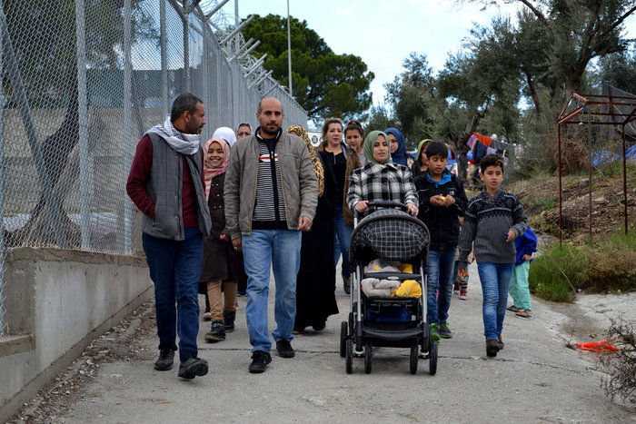 Νέο οδοιπορικό της ντροπής στη Μόρια της Λέσβου - εικόνα 7