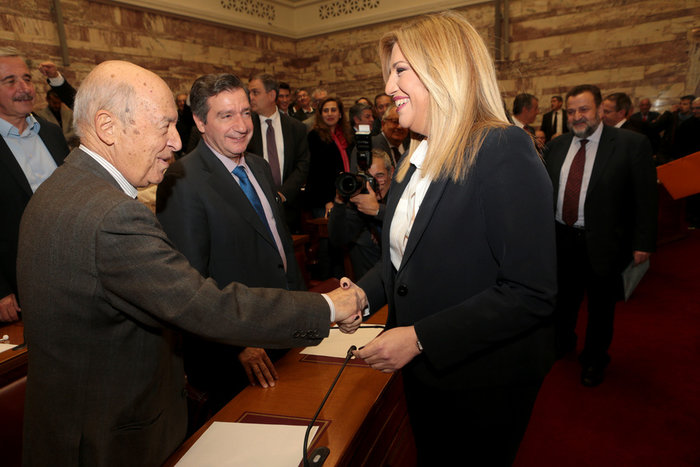 Κοινή συνεδρίαση Ποταμιού-ΔΗΣΥ: H γελοιογραφία, τα γλυκά & η μικρή αίθουσα - εικόνα 2