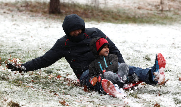Πάγωσαν τα πάντα στη Βρετανία-ακυρώσεις πτήσεων στο Χίθροου - εικόνα 8