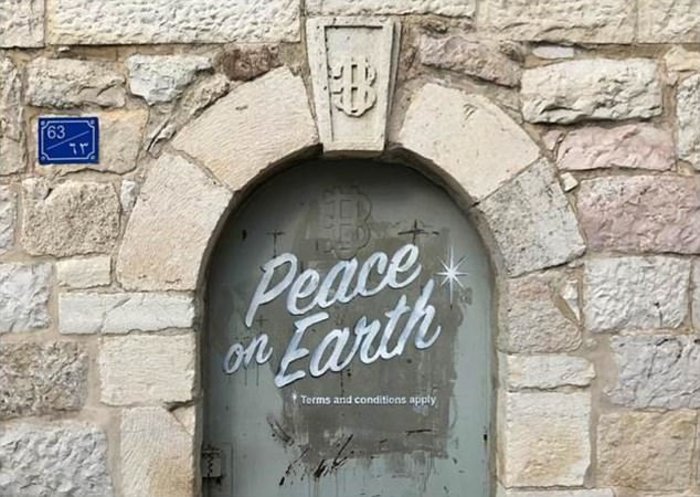 Αυτός είναι ο Banksy; Τουρίστας ισχυρίζεται ότι τον φωτογράφισε στη Βηθλεέμ - εικόνα 2