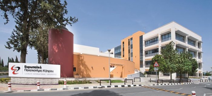 Ναΐτες ιππότες "ξαναζούν" στη Νομική του Ευρωπαϊκού Πανεπιστημίου Κύπρου