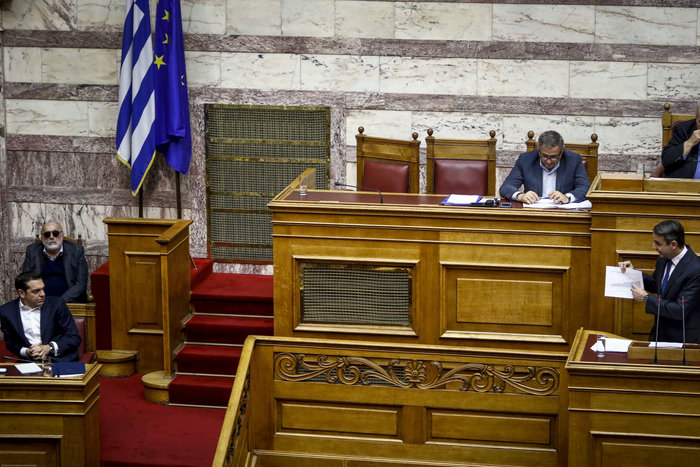 Στιγμιότυπο από τη συζήτηση στη Βουλή