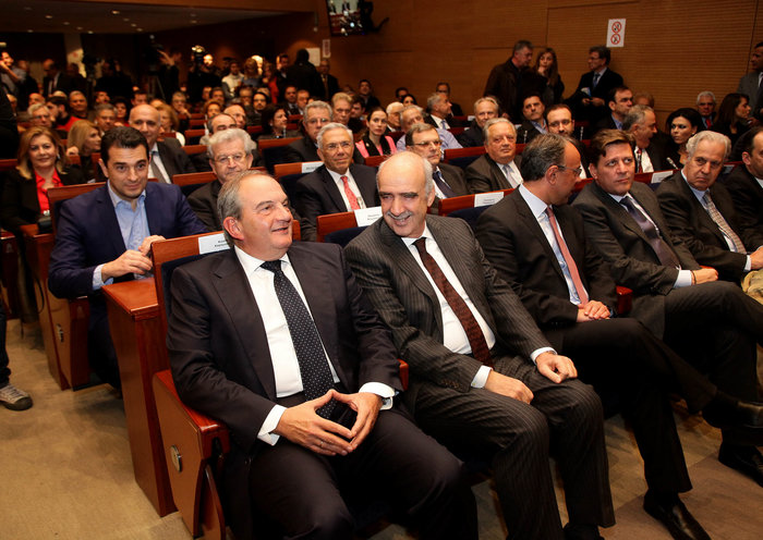 Με Καραμανλή το βιβλίο Παπαθανασίου για τη χρεοκοπία του 2009 - εικόνα 3