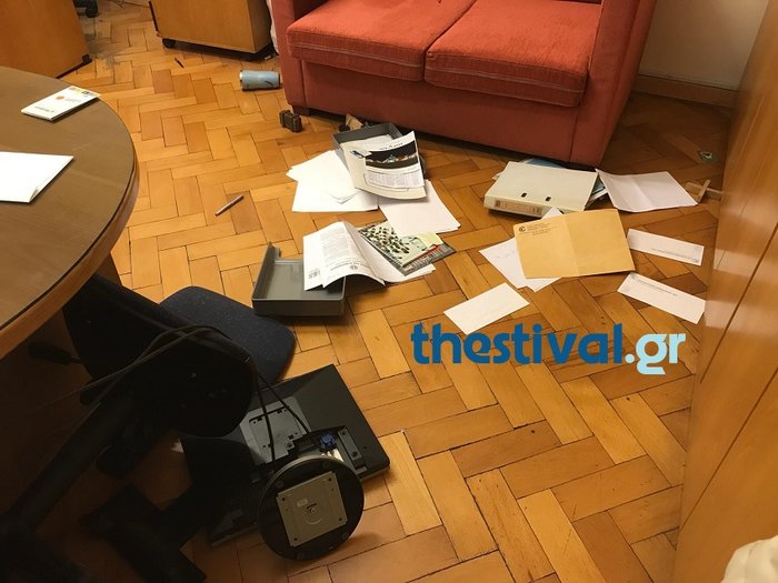Θεσσαλονίκη: Εφοδος κουκουλοφόρων και στην ΕΣΗΕΜΘ