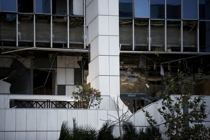 Μεγάλες ζημιές από την έκρηξη της βόμβας στο Εφετείο [φωτό] - εικόνα 3