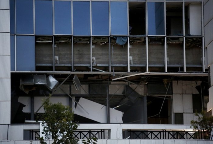 Μεγάλες ζημιές από την έκρηξη της βόμβας στο Εφετείο [φωτό] - εικόνα 4